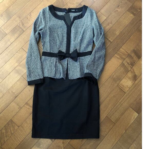 NWT Womens Black White Herringbone Split Neck dress size M - Picture 6 of 12